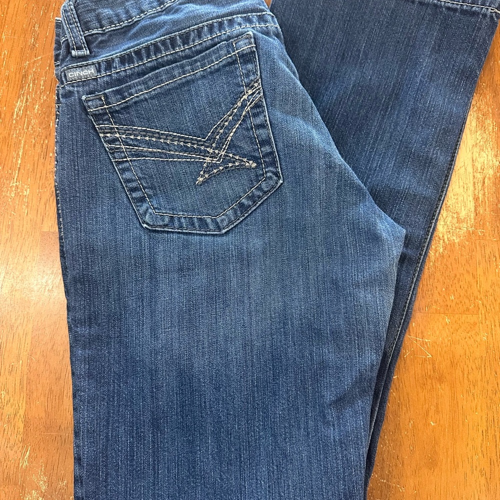 Cinch Women's Classic Straight Leg Blue Jeans